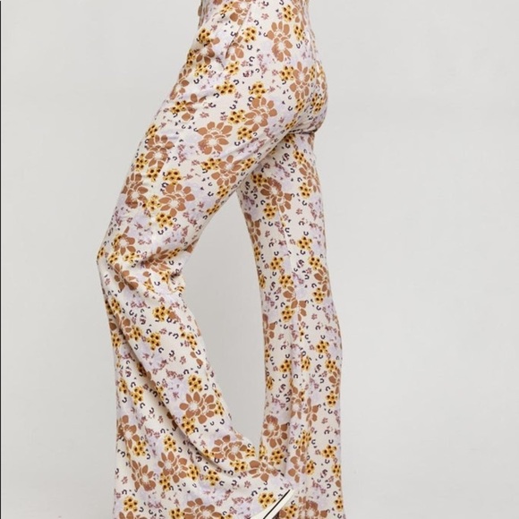 Free PEOPLE Can’t Take My Eyes Off You Flare Pants New Size XS - Picture 5 of 15